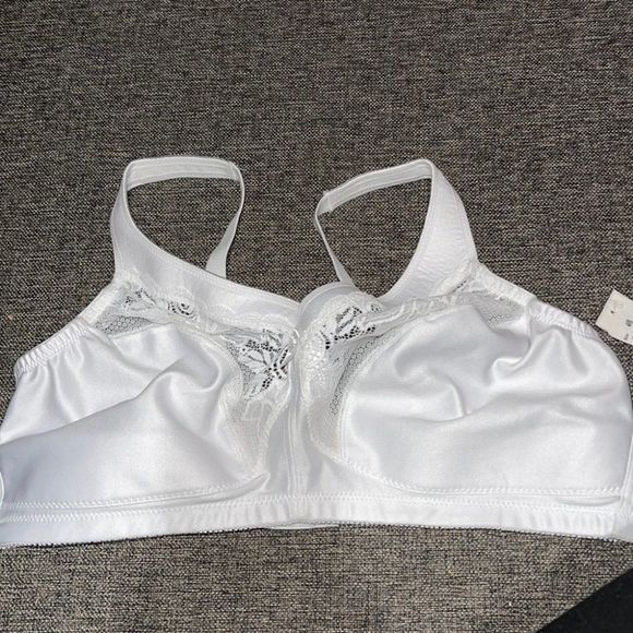 Glamorize bra - Picture 1 of 1